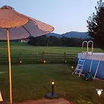 Komplettes Wellnesshaus Mit Freiem Blick