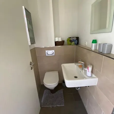 Komplettes Wellnesshaus Mit Freiem Blick Villa *