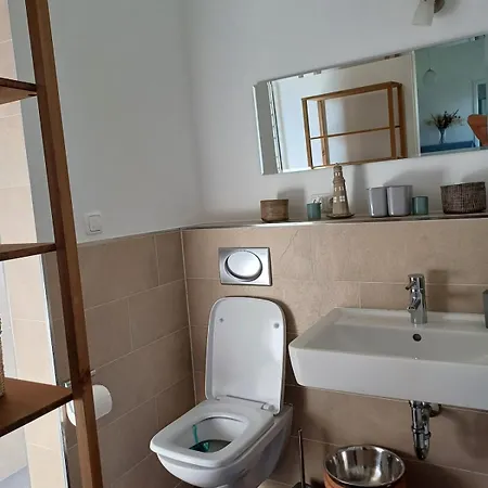 Komplettes Wellnesshaus Mit Freiem Blick Villa